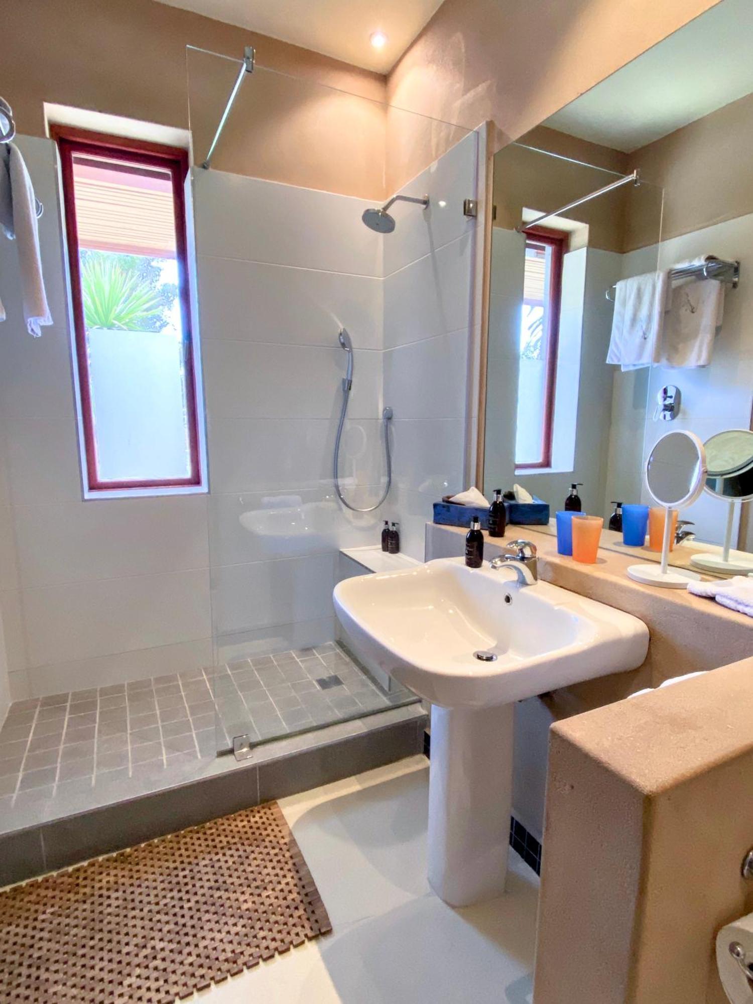 Lezard Bleu Guest House Κέιπ Τάουν Εξωτερικό φωτογραφία